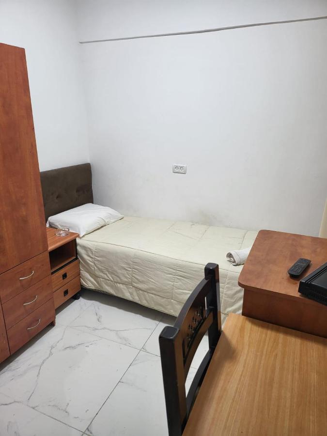 J-Motel Йерусалим Екстериор снимка