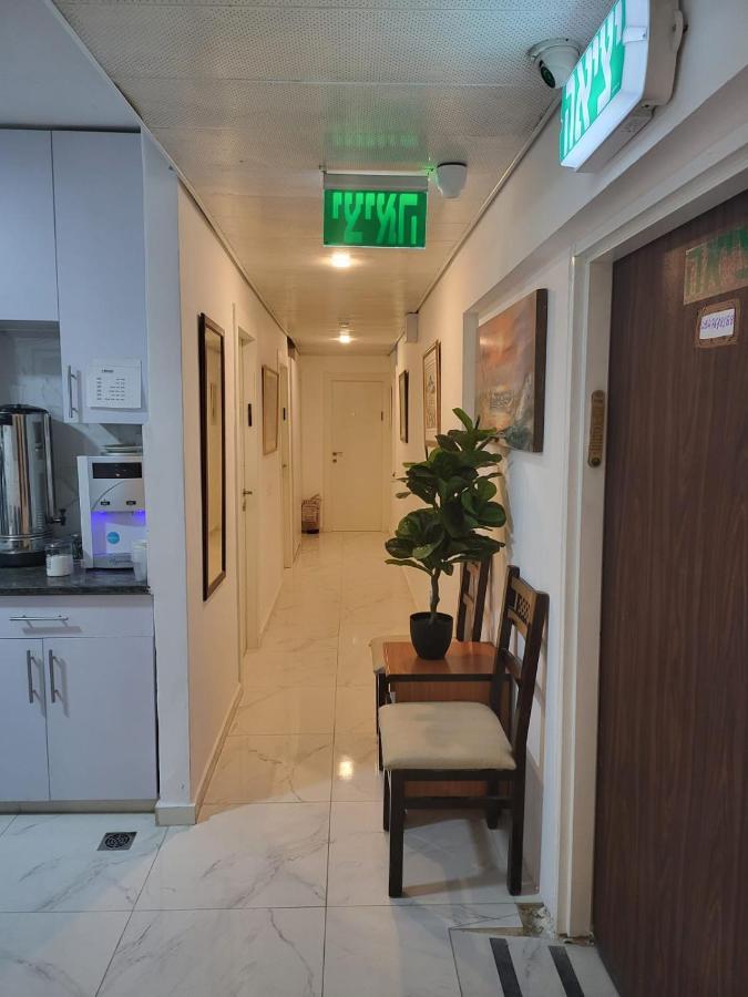 J-Motel Йерусалим Екстериор снимка